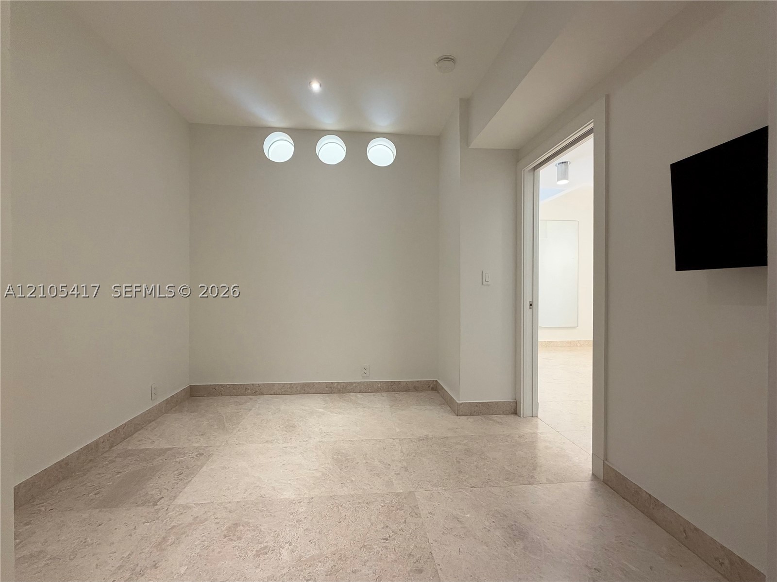 201 Crandon Blvd #605, Key Biscayne FL 33149