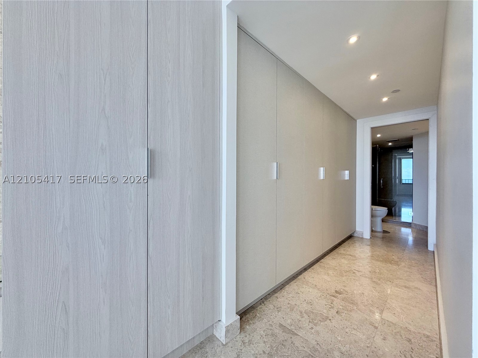 201 Crandon Blvd #605, Key Biscayne FL 33149