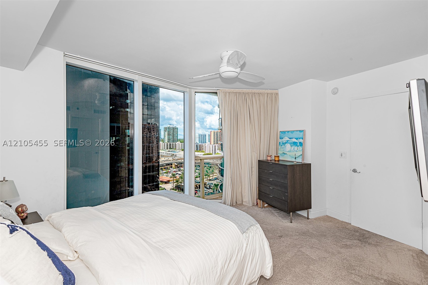 17201 Collins Ave #1603, Sunny Isles Beach FL 33160