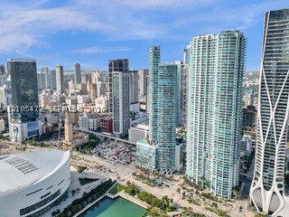 888 Biscayne Blvd #811, Miami FL 33132