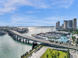 888 Biscayne Blvd #811, Miami FL 33132