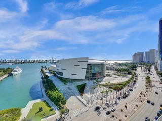 888 Biscayne Blvd #811, Miami FL 33132