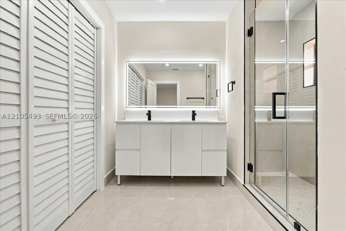 4606 SW 1st St, Miami FL 33134
