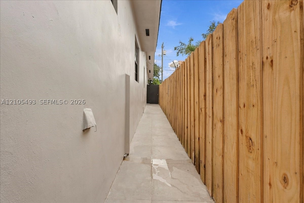 4606 SW 1st St, Miami FL 33134