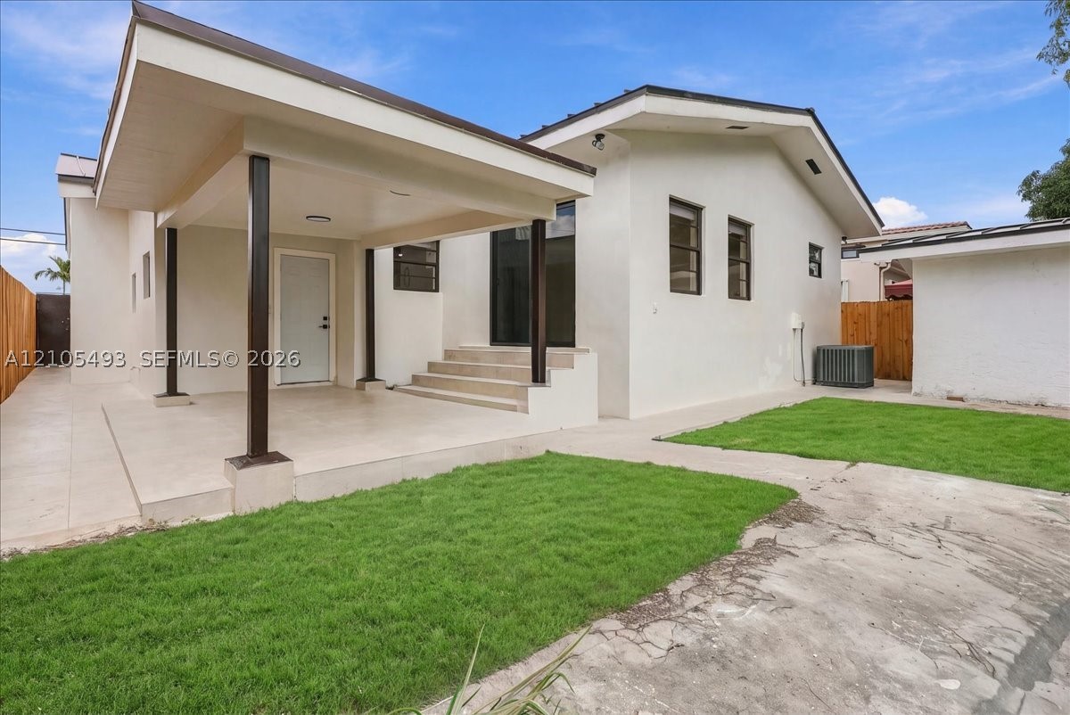 4606 SW 1st St, Miami FL 33134