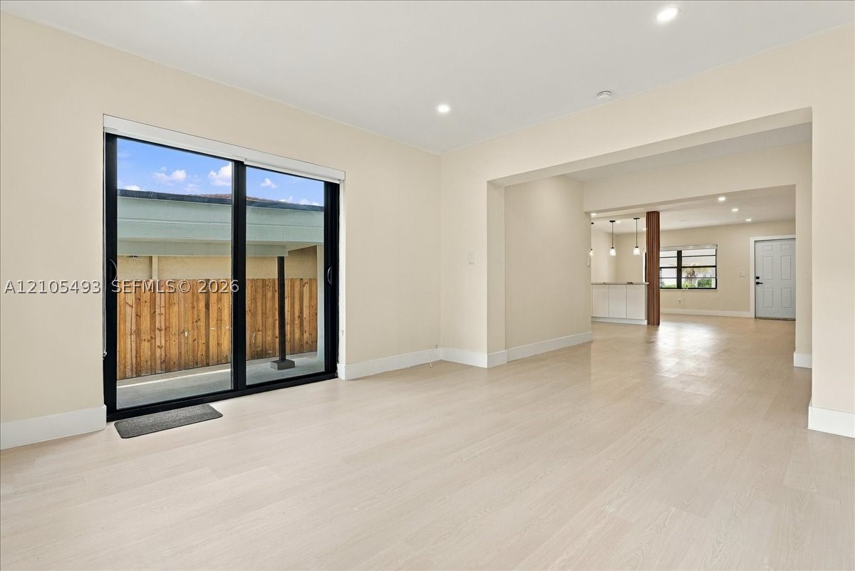 4606 SW 1st St, Miami FL 33134
