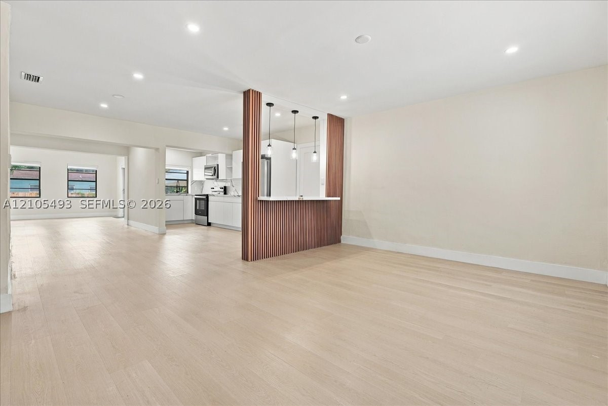 4606 SW 1st St, Miami FL 33134
