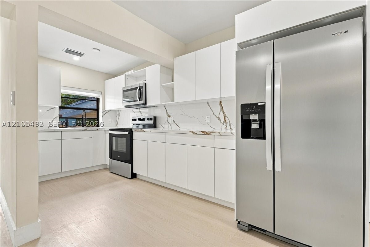 4606 SW 1st St, Miami FL 33134