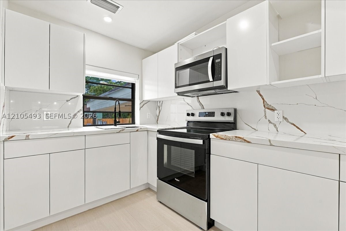 4606 SW 1st St, Miami FL 33134