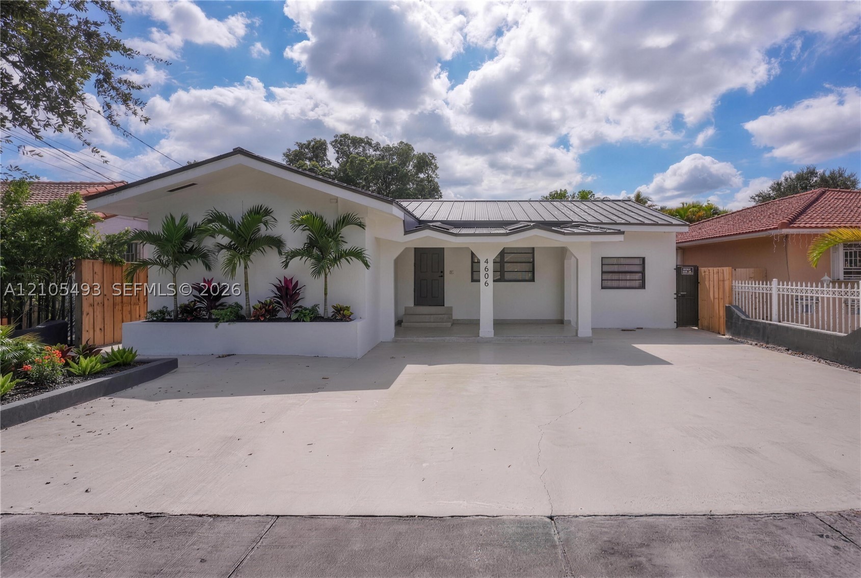 4606 SW 1st St, Miami FL 33134