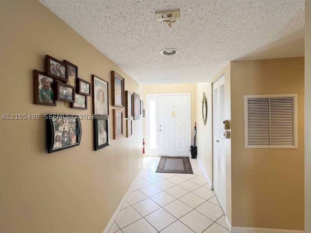 7407 N Devon Dr #212, Tamarac FL 33321