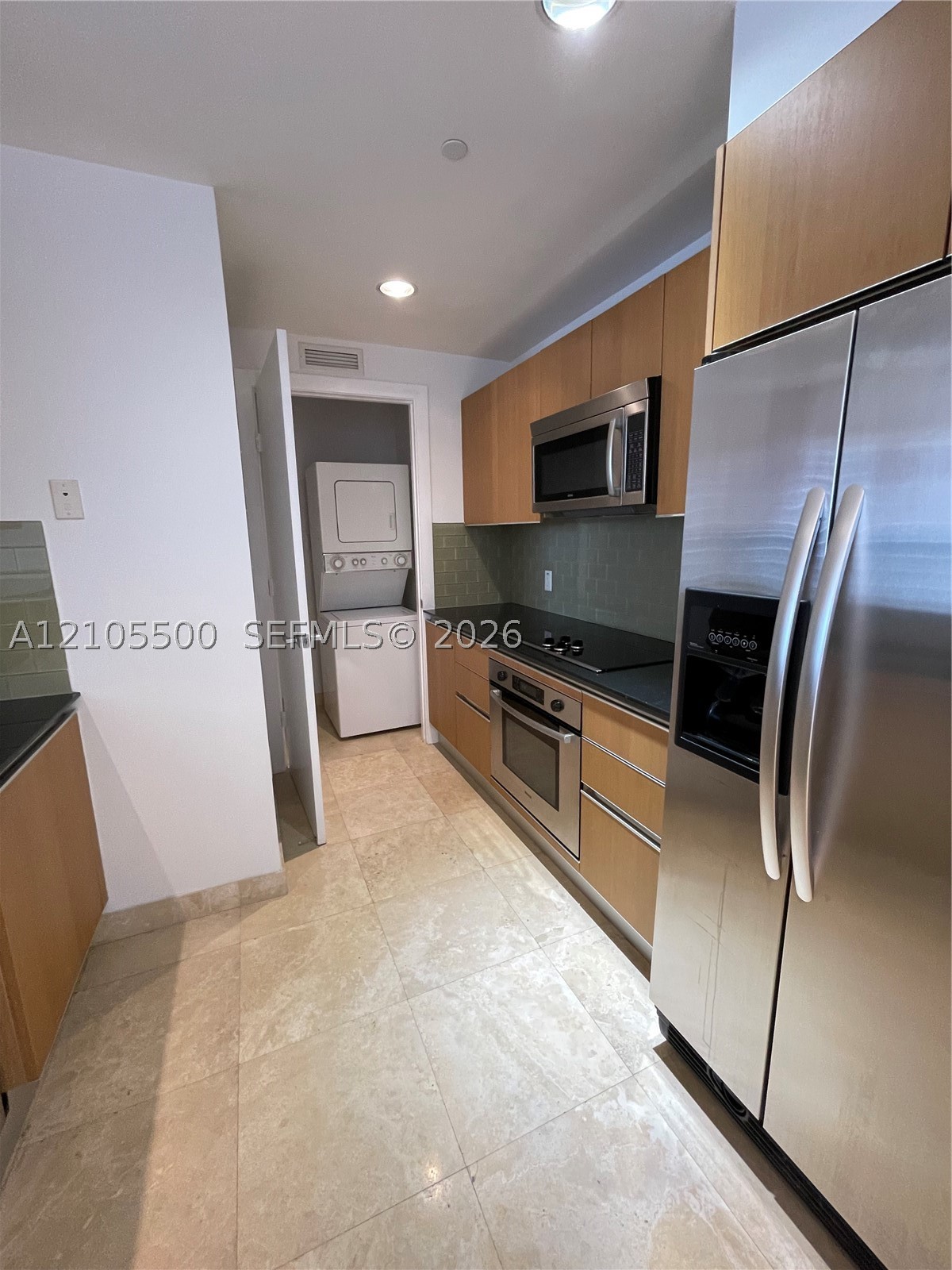 1060 Brickell Ave #3905, Miami FL 33131