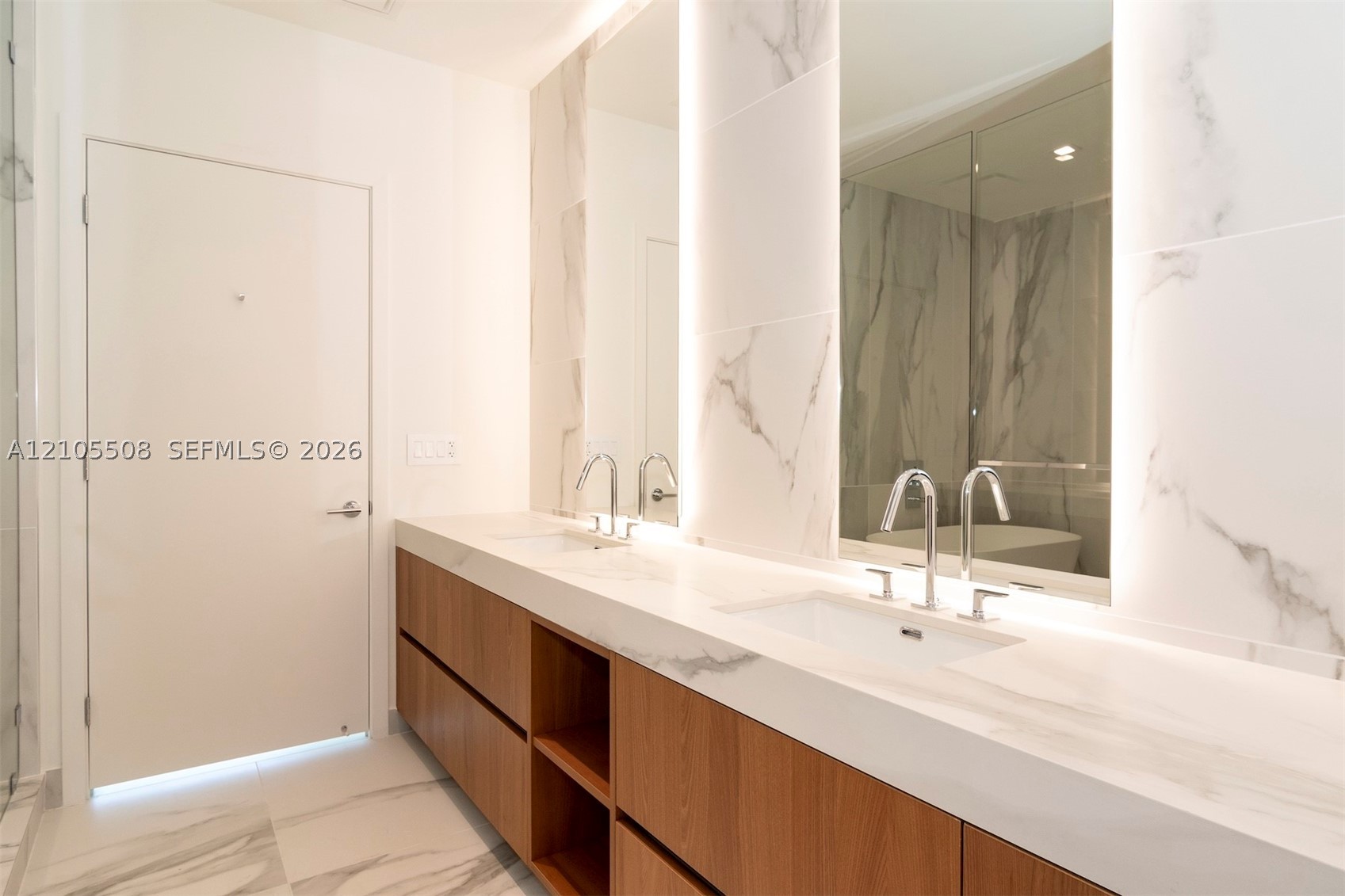 1400 Biscayne Blvd #504, Miami FL 33132