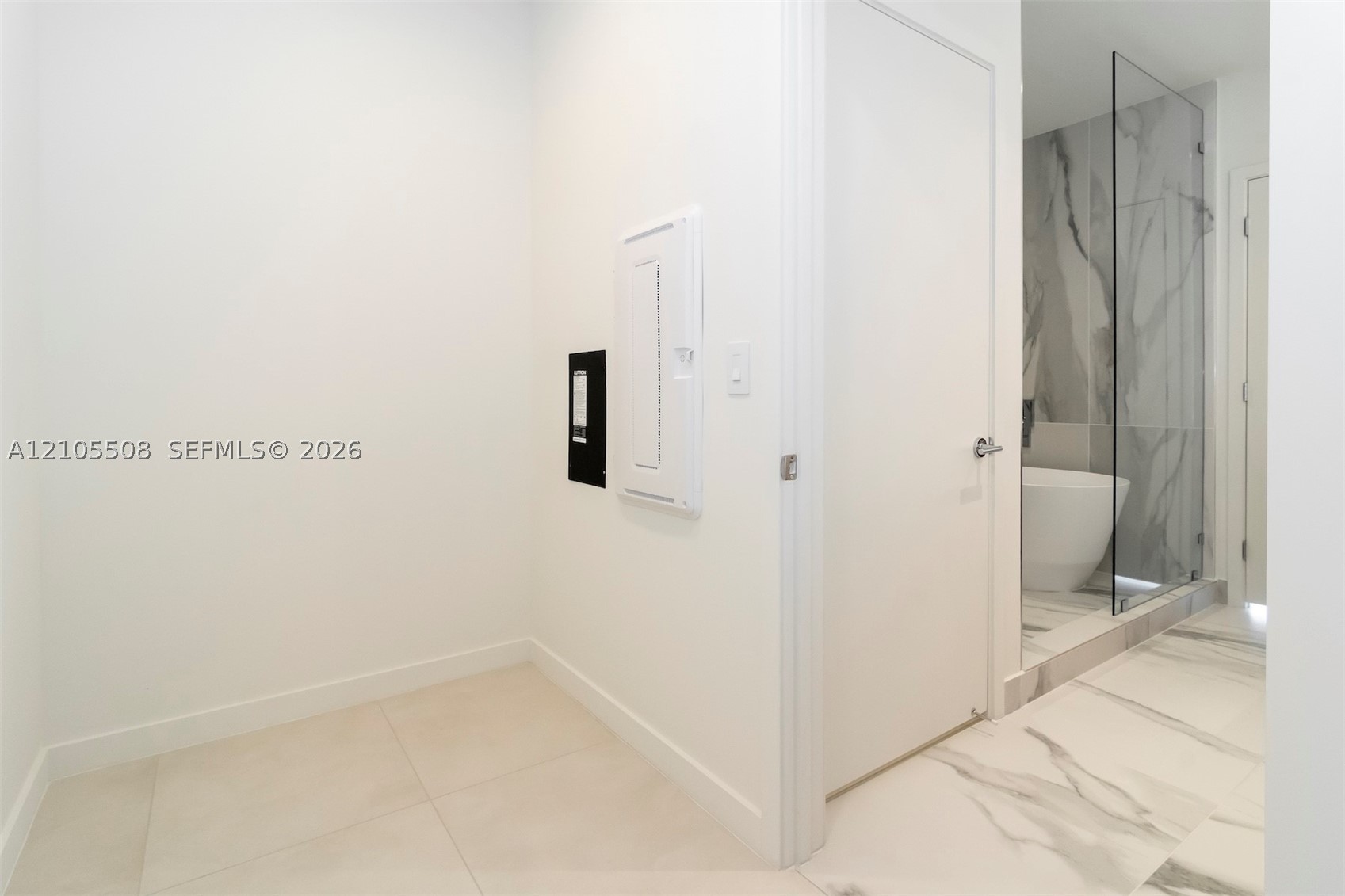 1400 Biscayne Blvd #504, Miami FL 33132