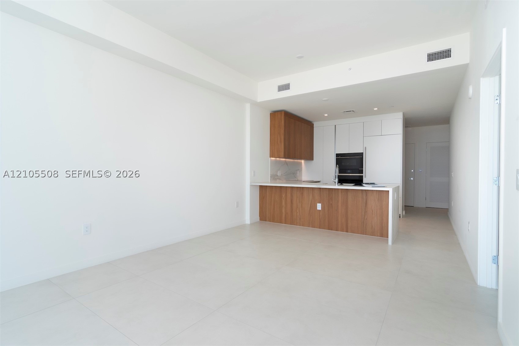 1400 Biscayne Blvd #504, Miami FL 33132