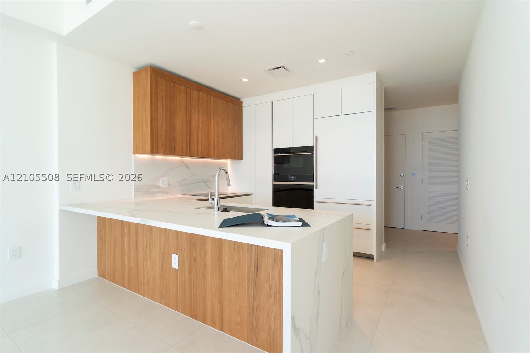 1400 Biscayne Blvd #504, Miami FL 33132