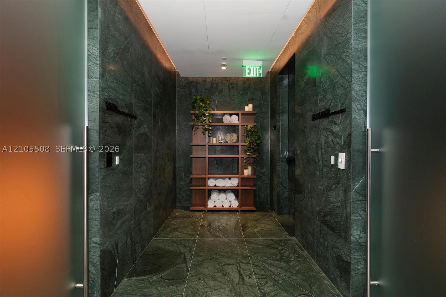 1400 Biscayne Blvd #504, Miami FL 33132