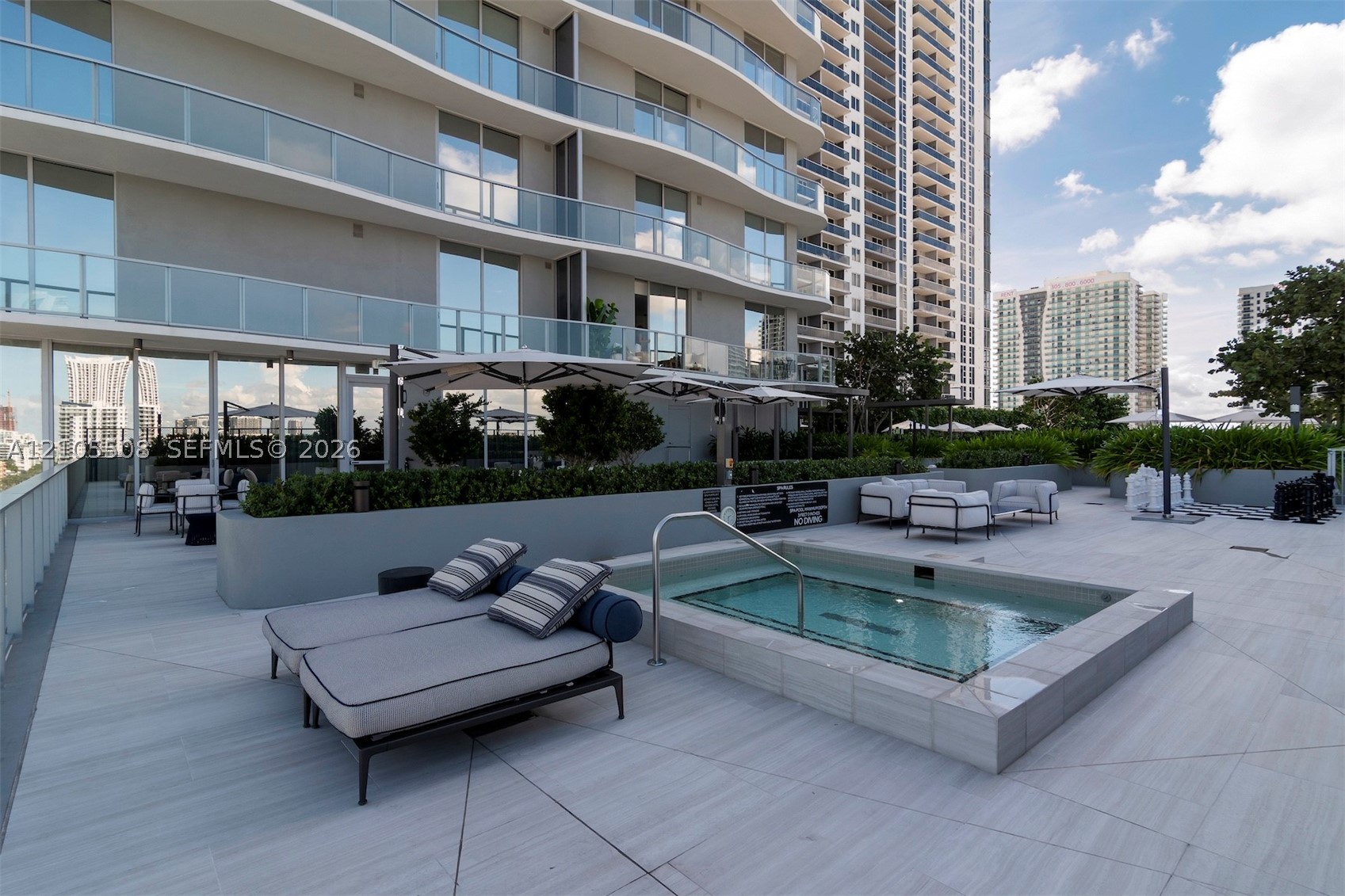 1400 Biscayne Blvd #504, Miami FL 33132
