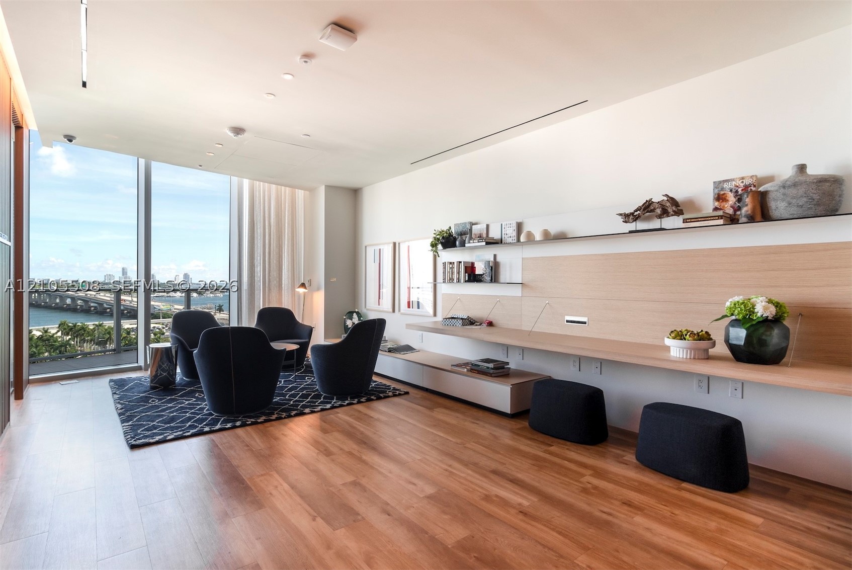 1400 Biscayne Blvd #504, Miami FL 33132