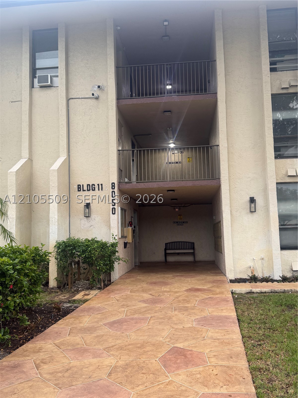 8050 W Mcnab Rd #121, Tamarac FL 33321