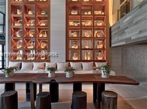 102 24th St #1213, Miami Beach FL 33139