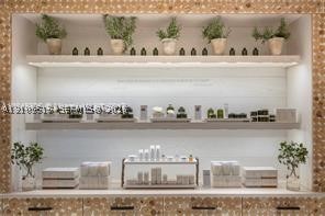 102 24th St #1213, Miami Beach FL 33139