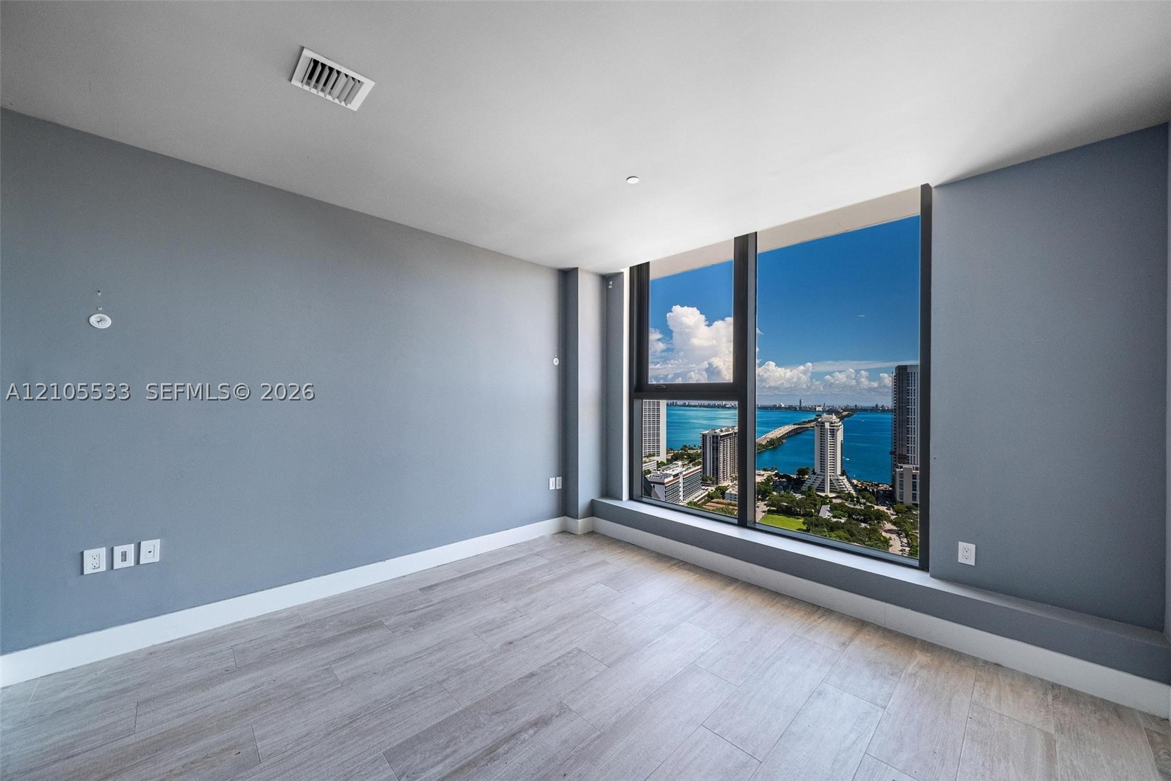 121 NE 34th St #PH7, Miami FL 33137