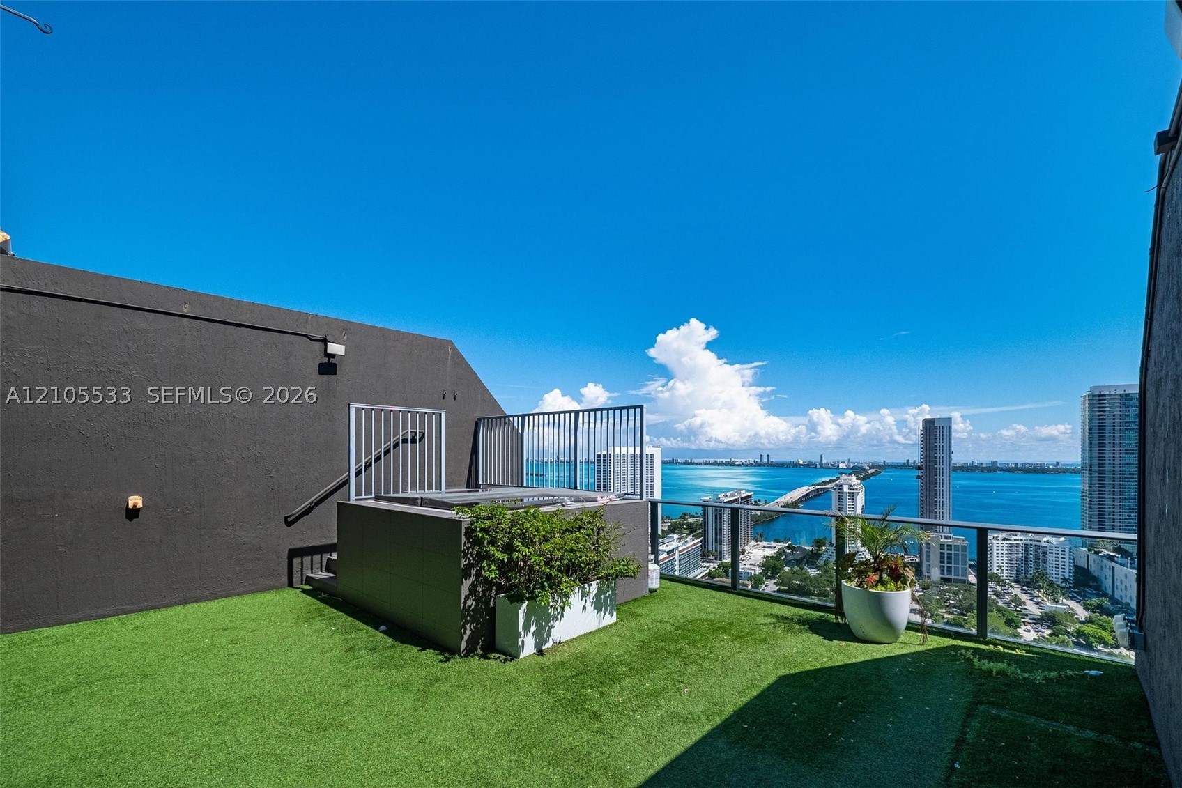 121 NE 34th St #PH7, Miami FL 33137