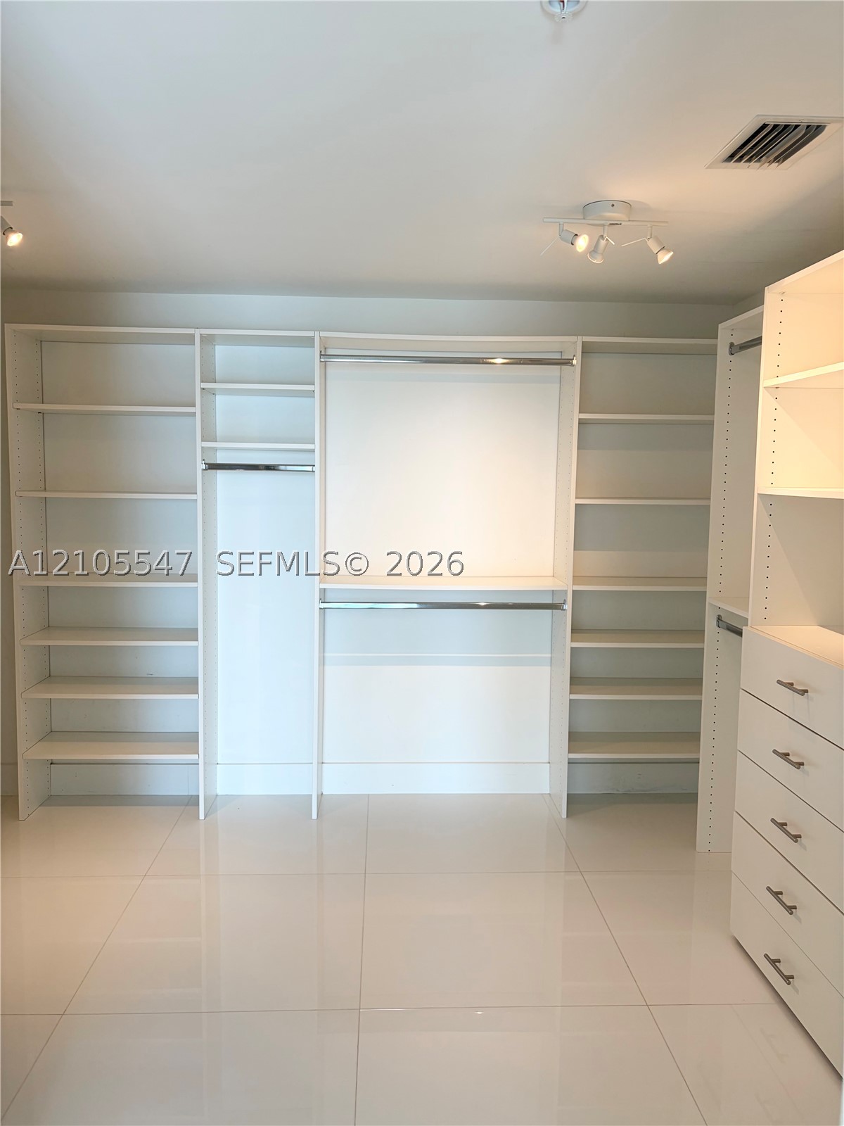 400 Sunny Isles Blvd #1002, Sunny Isles Beach FL 33160