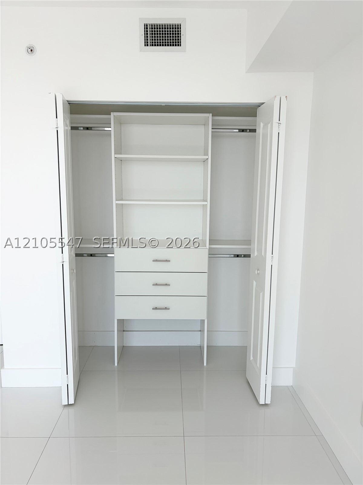400 Sunny Isles Blvd #1002, Sunny Isles Beach FL 33160