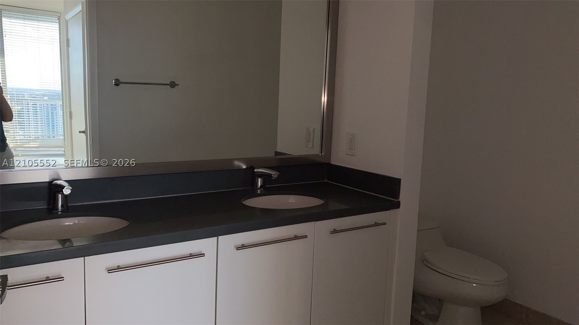 90 SW 3rd St #3907, Miami FL 33130