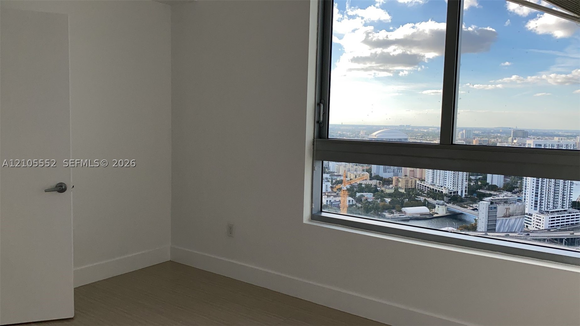 90 SW 3rd St #3907, Miami FL 33130