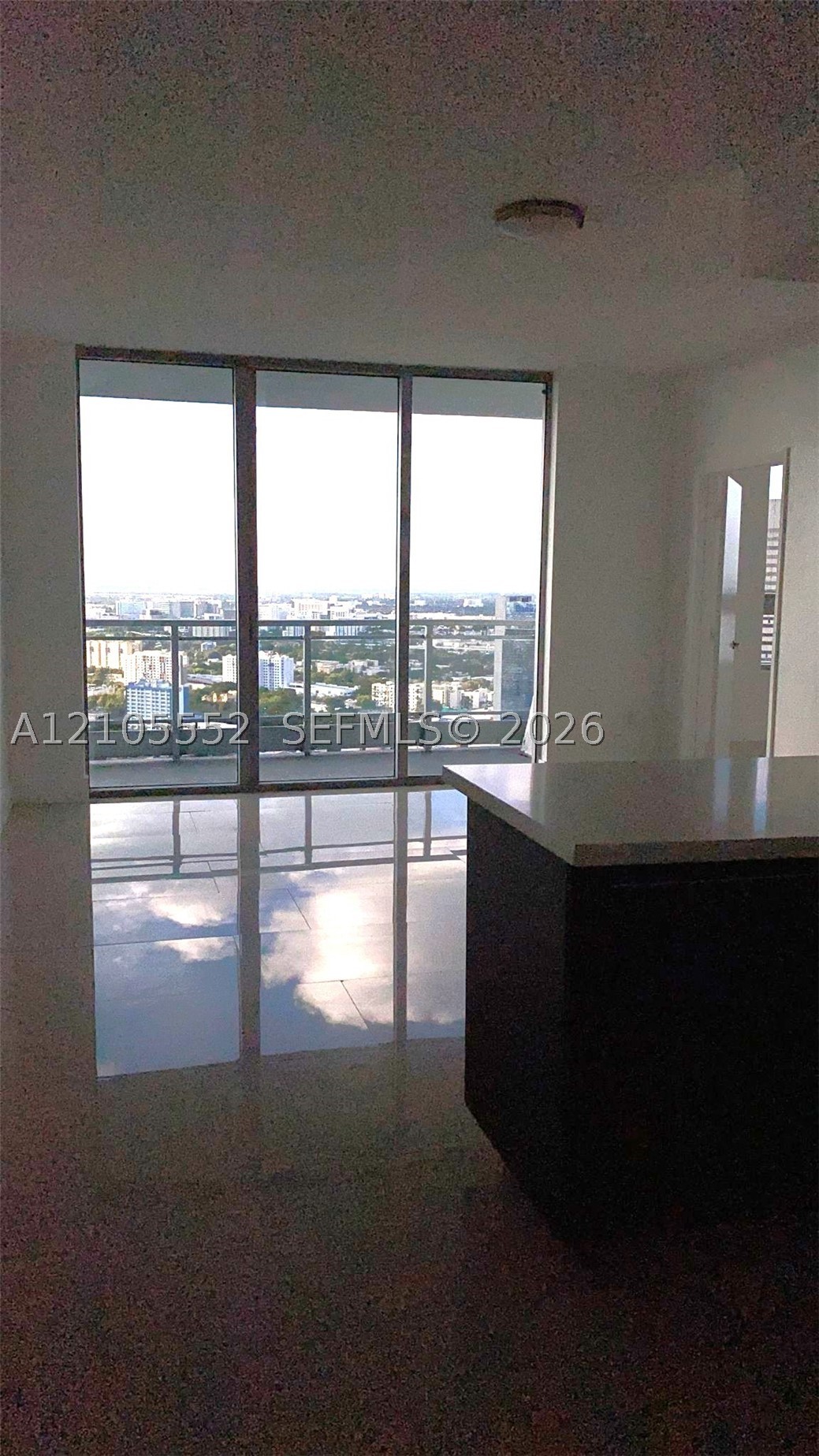 90 SW 3rd St #3907, Miami FL 33130