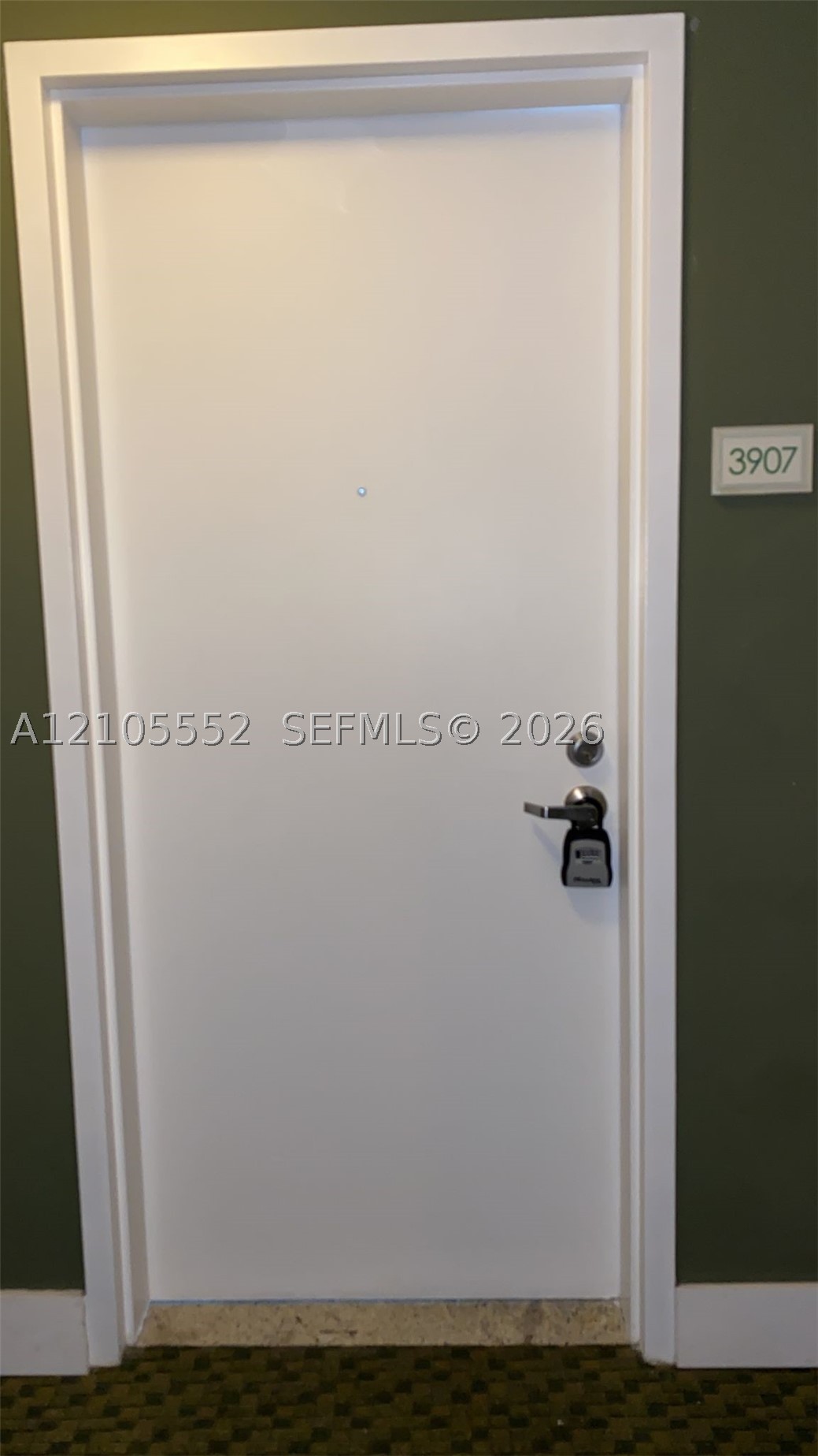 90 SW 3rd St #3907, Miami FL 33130