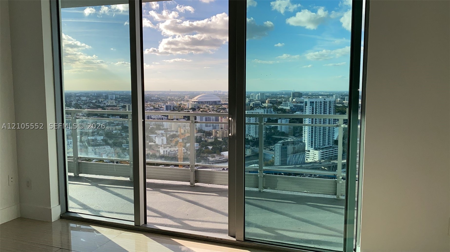 90 SW 3rd St #3907, Miami FL 33130