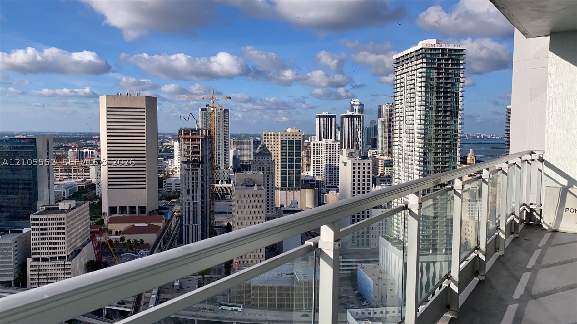 90 SW 3rd St #3907, Miami FL 33130