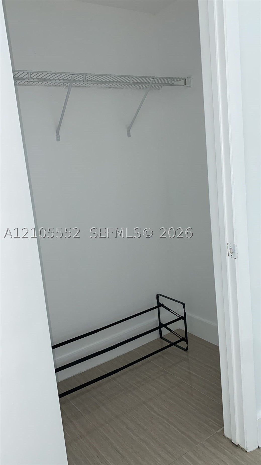 90 SW 3rd St #3907, Miami FL 33130