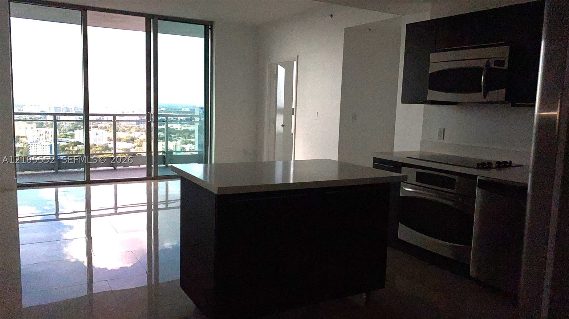 90 SW 3rd St #3907, Miami FL 33130