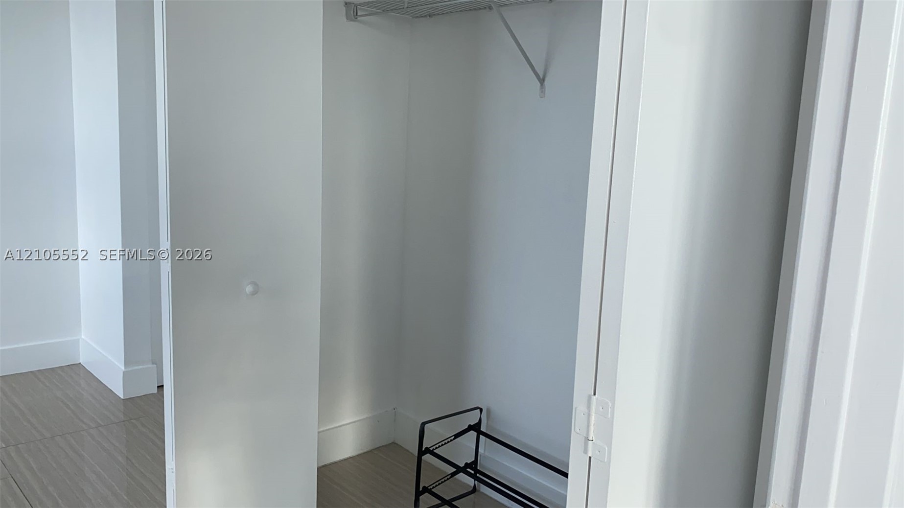 90 SW 3rd St #3907, Miami FL 33130