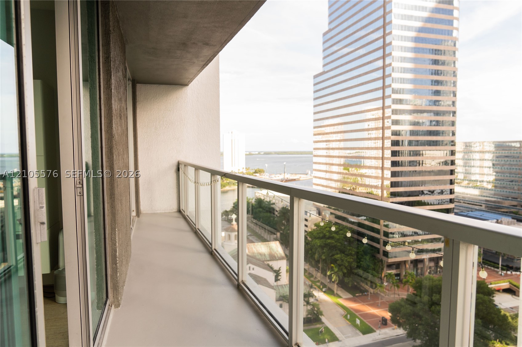 500 Brickell Ave #1910, Miami FL 33131