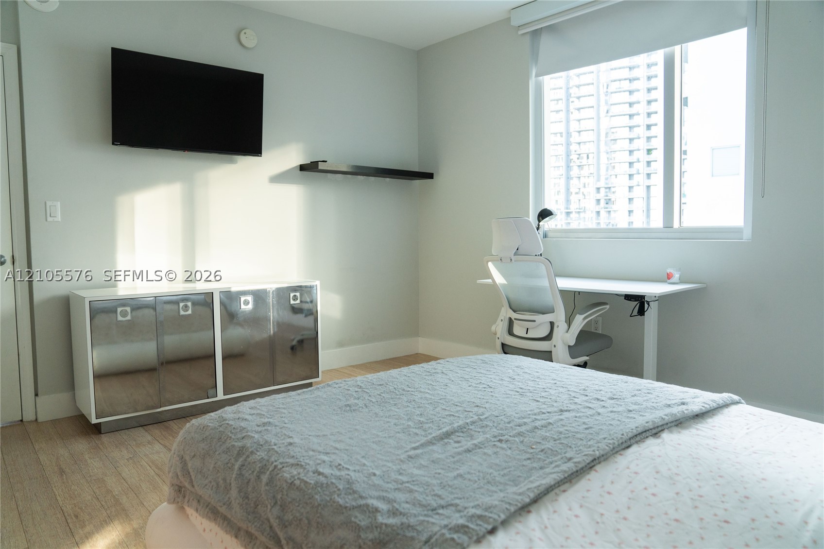 500 Brickell Ave #1910, Miami FL 33131