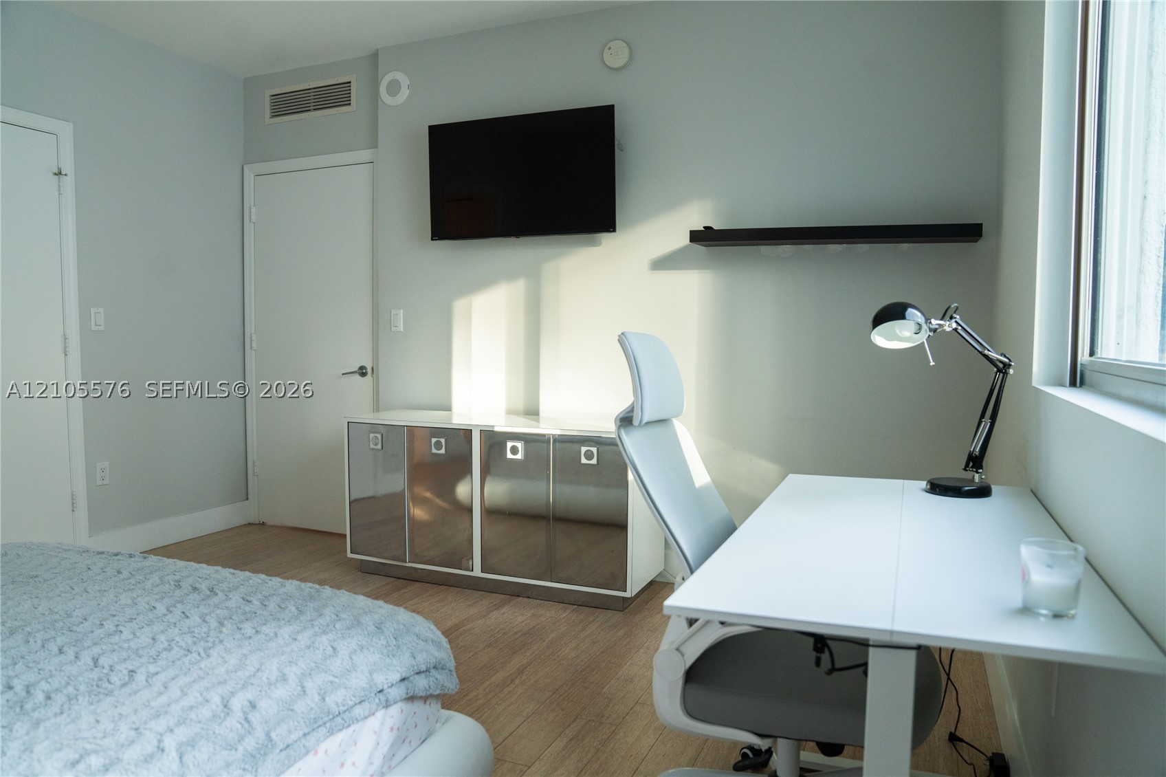 500 Brickell Ave #1910, Miami FL 33131