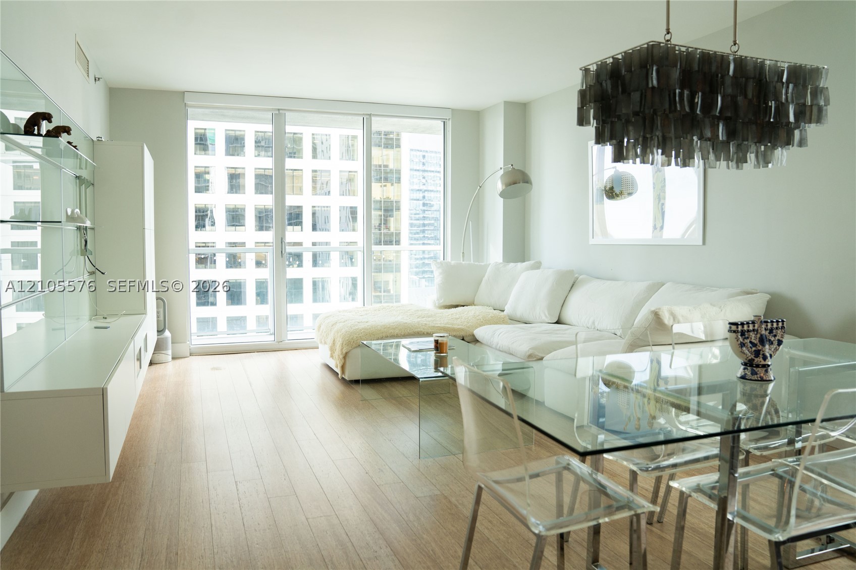 500 Brickell Ave #1910, Miami FL 33131