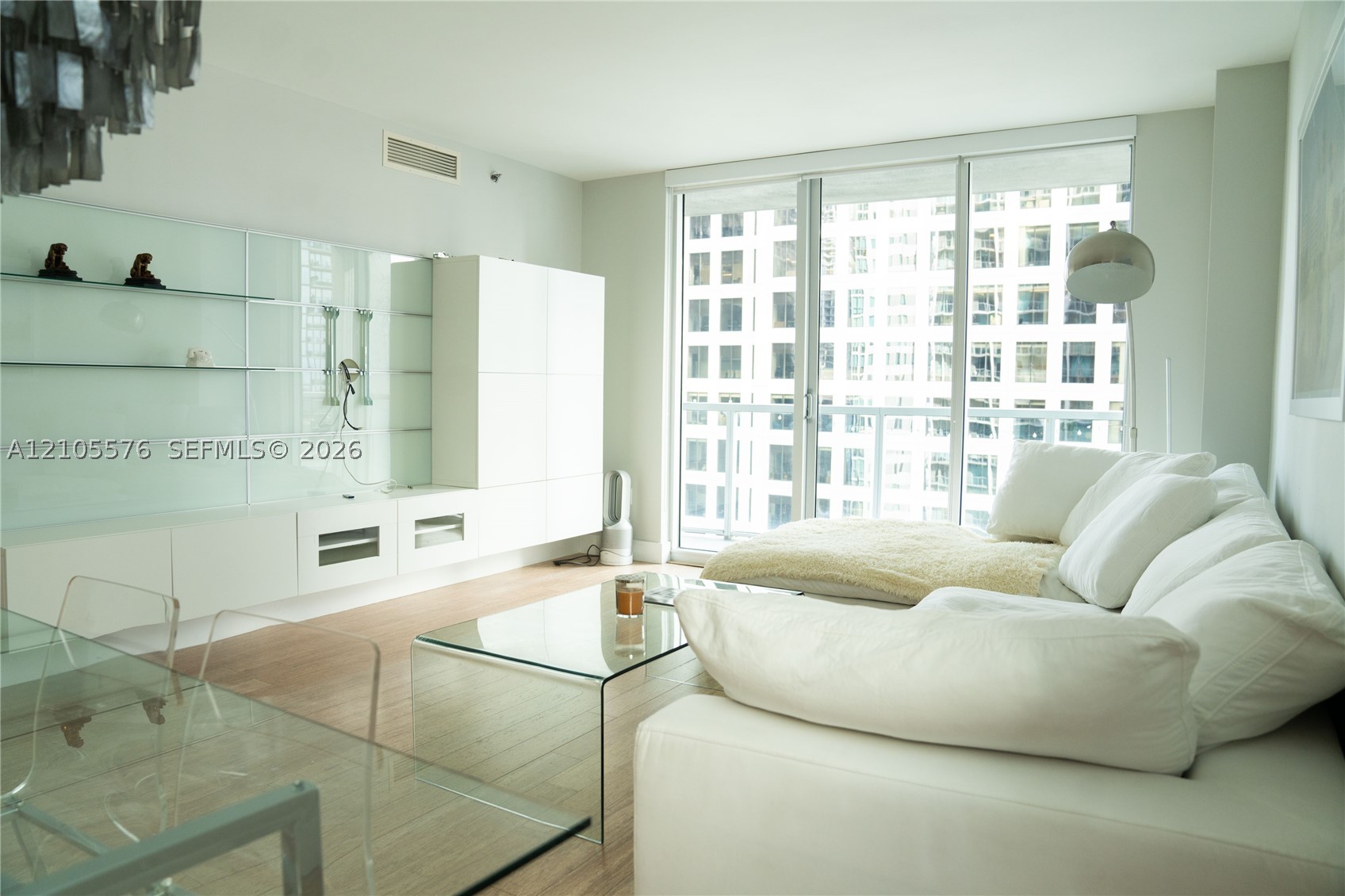 500 Brickell Ave #1910, Miami FL 33131