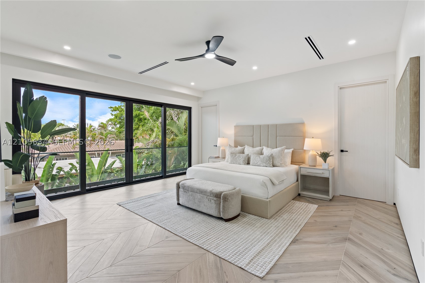 623 NE 16th Ter, Fort Lauderdale FL 33304
