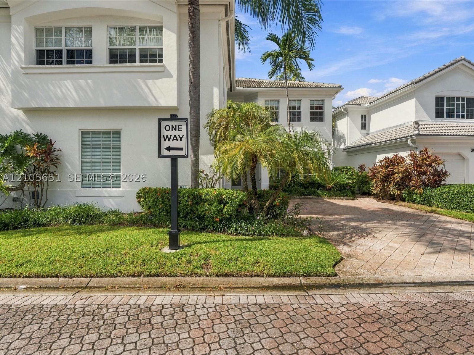 20000 NE 36th PL, Aventura FL 33180