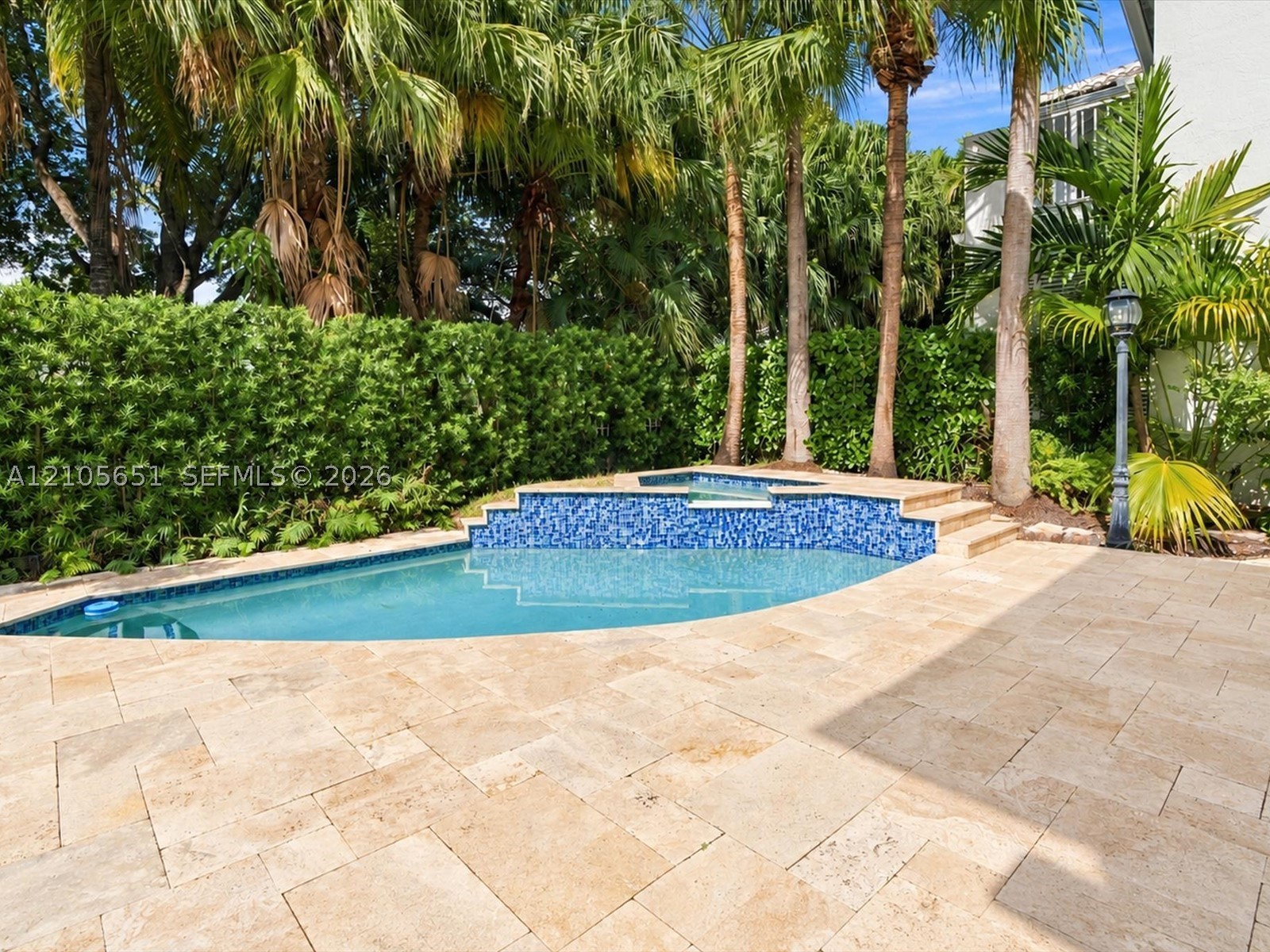 20000 NE 36th PL, Aventura FL 33180