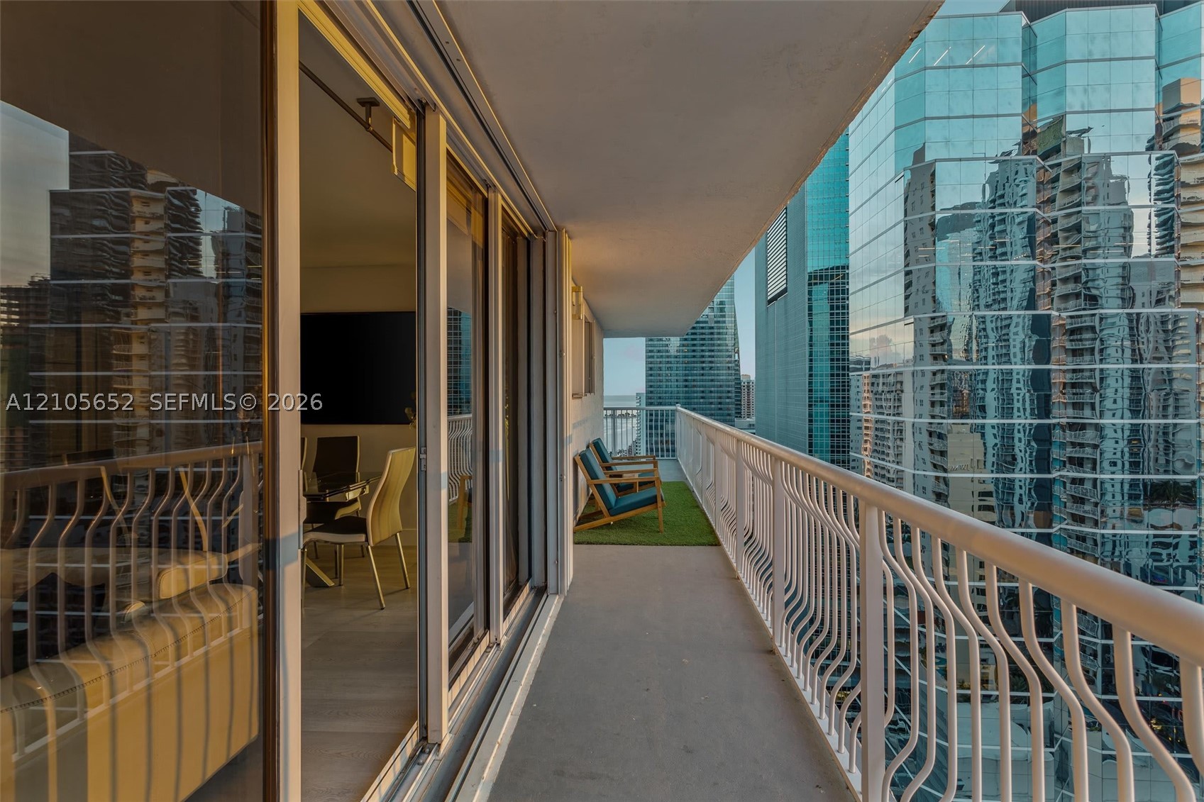 1200 Brickell Bay Dr #1723, Miami FL 33131