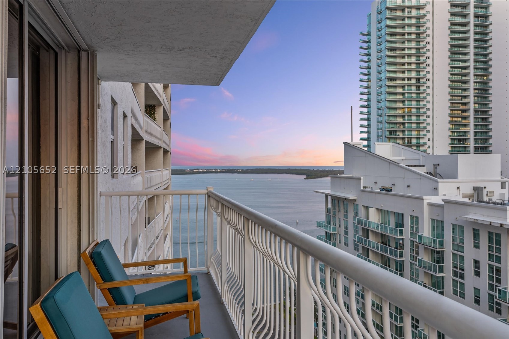 1200 Brickell Bay Dr #1723, Miami FL 33131