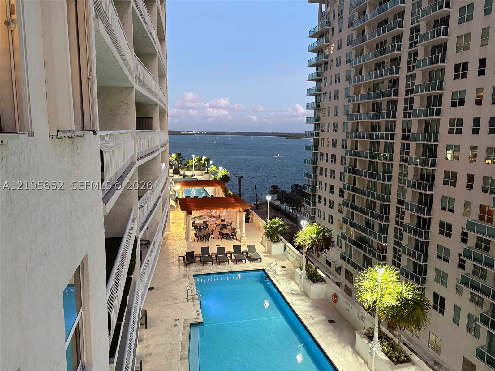1200 Brickell Bay Dr #1723, Miami FL 33131